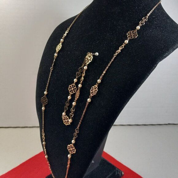 Avon Vintage Necklace and Bracelet Cottagecore Grandmacore - Picture 1 of 7